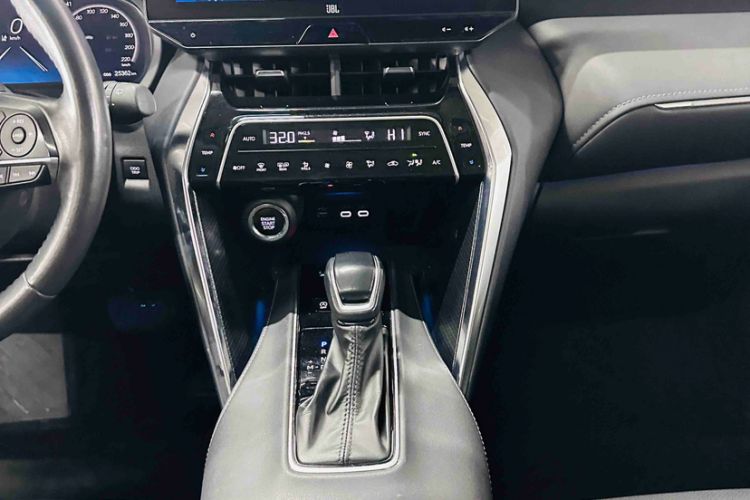 Used Toyota Venza 2023 2.0L CVT Two-Wheel Drive Prestige Version Interior 5
