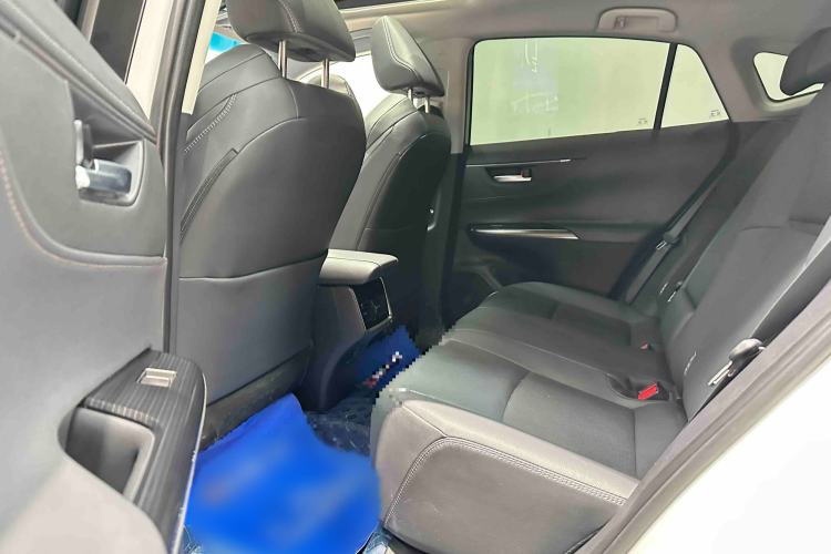 Used Toyota Venza 2023 2.0L CVT Two-Wheel Drive Prestige Version Interior 5
