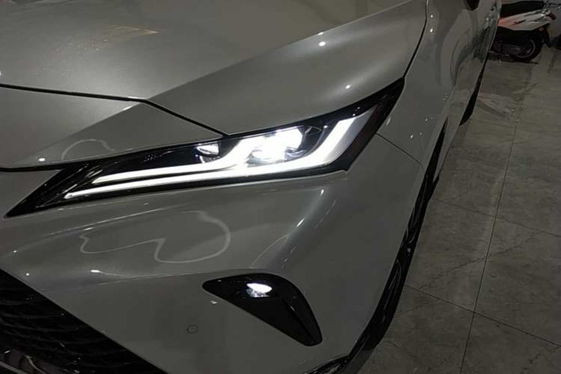 Used Toyota Venza 2023 2.0L CVT Two-Wheel Drive Prestige Version Left Front Headlight