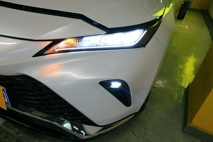Used Toyota Venza 2023 2.0L CVT Two-Wheel Drive Luxury Edition Left Front Headlight