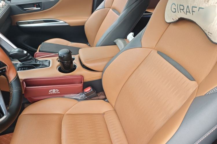 Used Toyota Venza 2023 2.0L CVT Two-Wheel Drive Prestige Version Left Front Seat