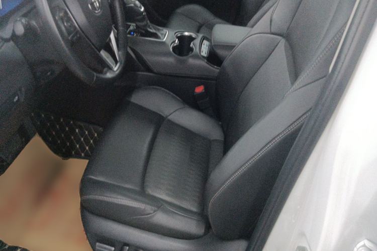 Used Toyota Venza 2023 2.0L CVT Two-Wheel Drive Prestige Version Left Front Seat