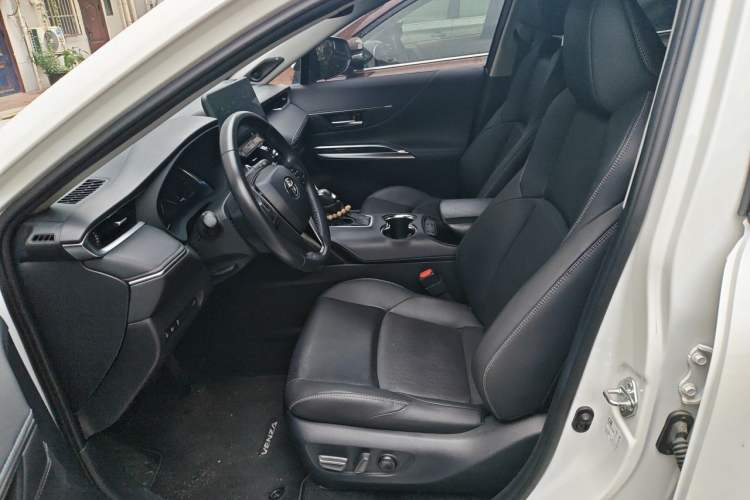 Used Toyota Venza 2023 2.0L CVT Two-Wheel Drive Prestige Version Left Front Seat