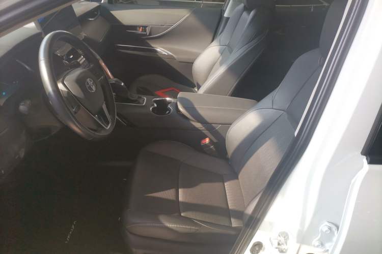 Used Toyota Venza 2023 2.0L CVT Two-Wheel Drive Prestige Version Left Front Seat