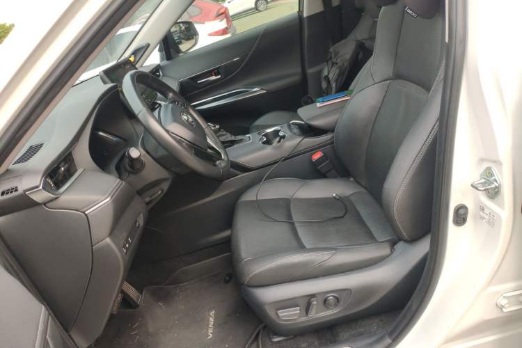Used Toyota Venza 2023 2.5L Smart Electric Hybrid Dual-Drive Prestige Version Left Front Seat
