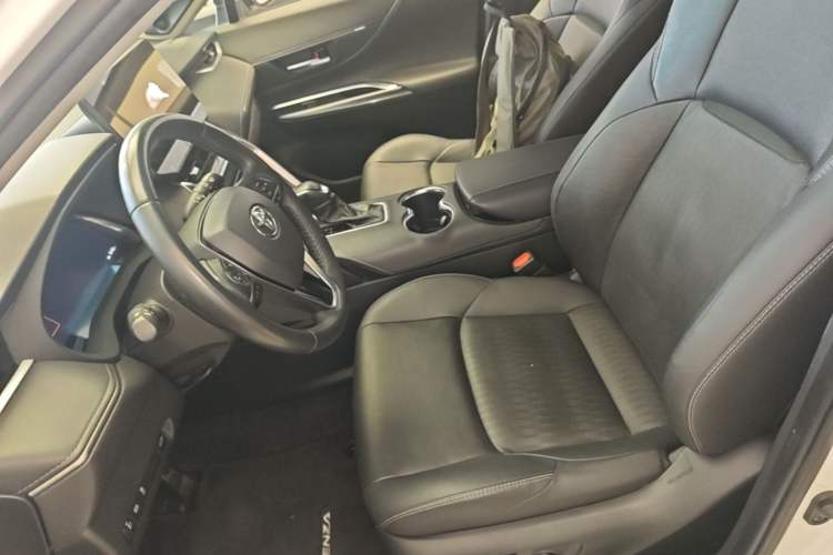 Used Toyota Venza 2023 2.0L CVT Two-Wheel Drive Prestige Version Left Front Seat