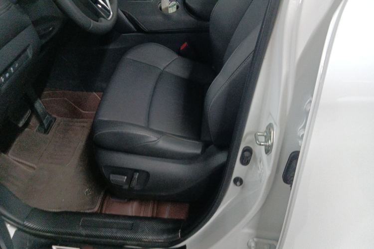 Used Toyota Venza 2023 2.0L CVT Two-Wheel Drive Luxury Edition Left Front Seat