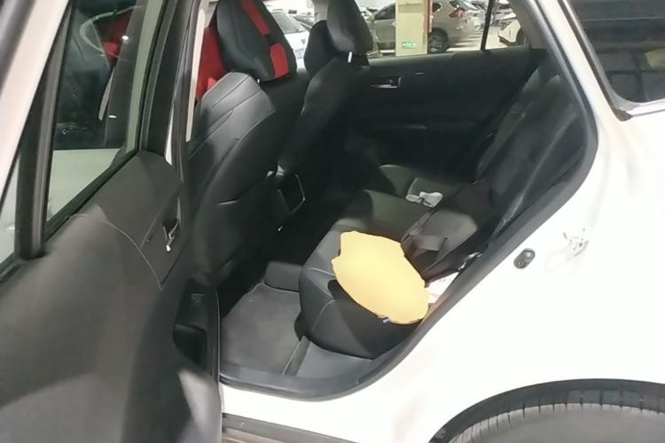 Used Toyota Venza 2023 2.0L CVT Two-Wheel Drive Prestige Version Left Rear Seat