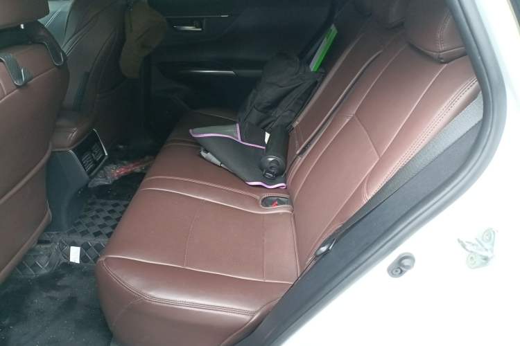 Used Toyota Venza 2023 2.0L CVT Two-Wheel Drive Prestige Version Left Rear Seat