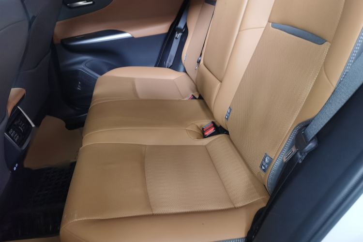Used Toyota Venza 2023 2.0L CVT Two-Wheel Drive Prestige Version Left Rear Seat
