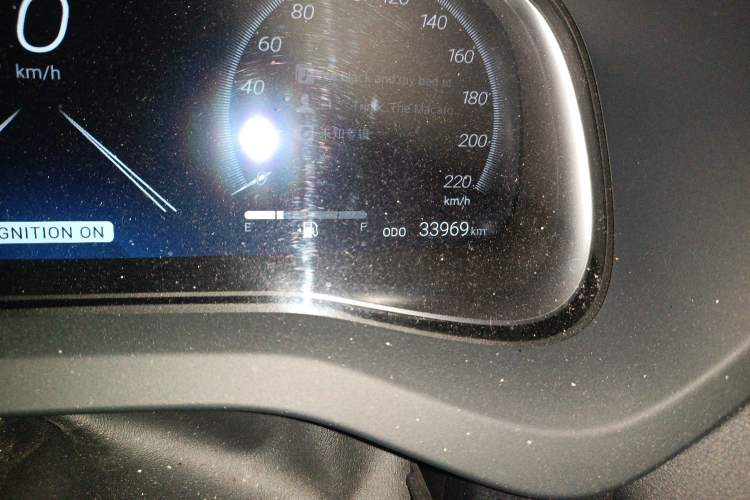 Used Toyota Venza 2023 2.5L Smart Electric Hybrid Dual-Drive Prestige Version Odometer Close Up