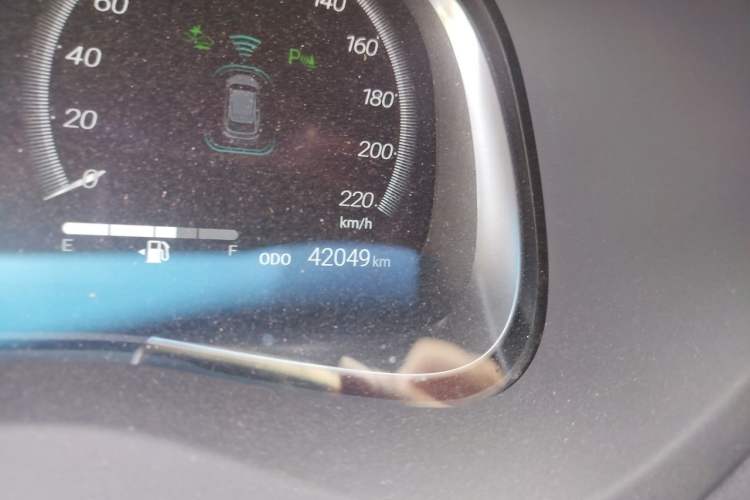 Used Toyota Venza 2023 2.0L CVT Two-Wheel Drive Prestige Version Odometer Close Up