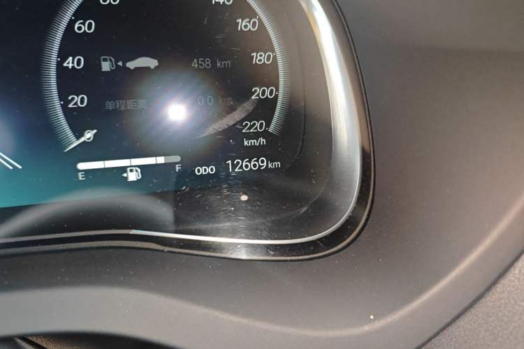 Used Toyota Venza 2023 2.0L CVT Two-Wheel Drive Prestige Version Odometer Close Up