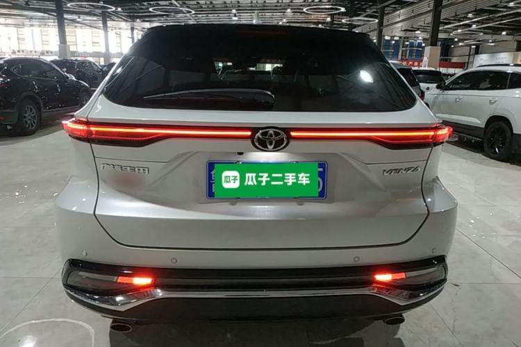 Used Toyota Venza 2023 2.0L CVT Two-Wheel Drive Prestige Version Rear