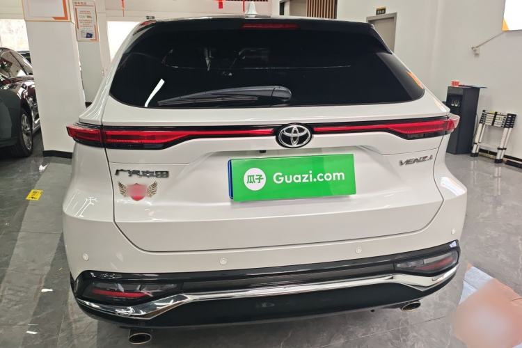Used Toyota Venza 2023 2.0L CVT Two-Wheel Drive Luxury Edition Rear