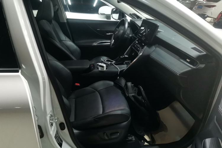 Used Toyota Venza 2023 2.0L CVT Two-Wheel Drive Prestige Version Right Front Seat
