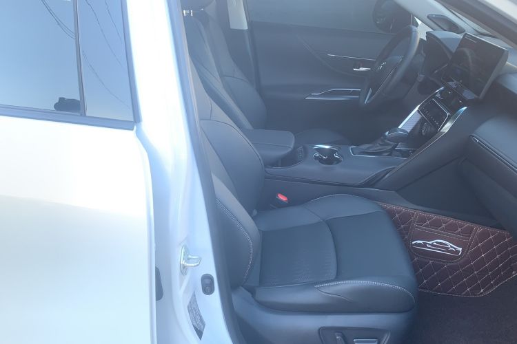 Used Toyota Venza 2023 2.5L Smart Electric Hybrid Dual-Drive Prestige Version Right Front Seat