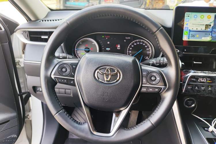 Used Toyota Venza 2023 2.5L Smart Electric Hybrid Dual-Drive Luxury Edition Steering Wheel