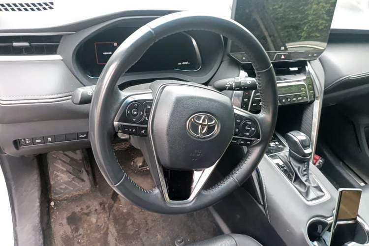 Used Toyota Venza 2023 2.0L CVT Two-Wheel Drive Prestige Version Steering Wheel
