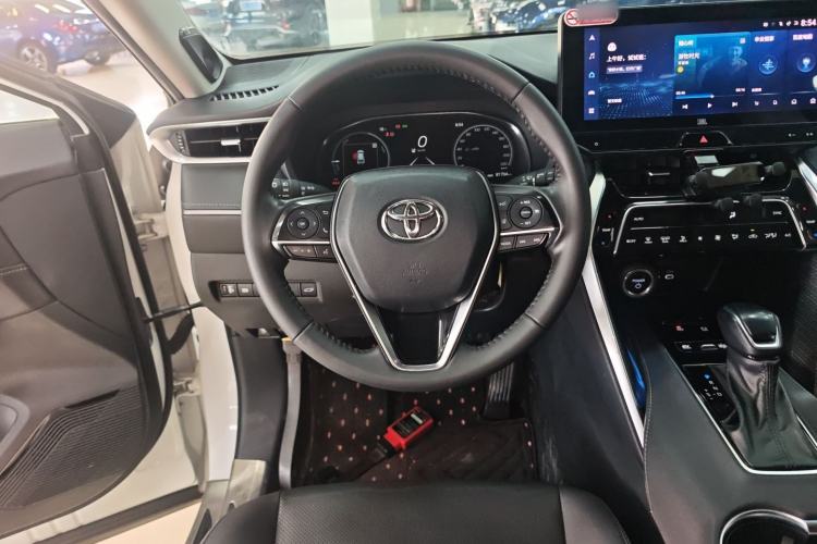 Used Toyota Venza 2023 2.5L Smart Electric Hybrid Dual-Drive Prestige Version Steering Wheel