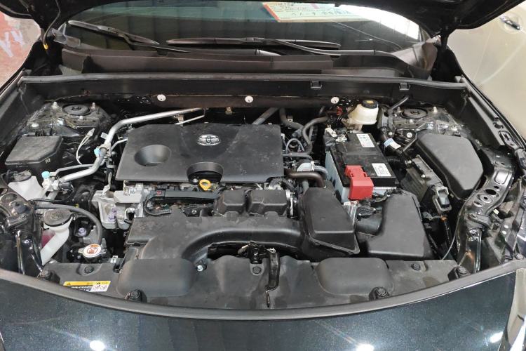 Used Toyota Venza 2024 2.0L CVT Two-Wheel Drive Prestige Edition Engine Bay