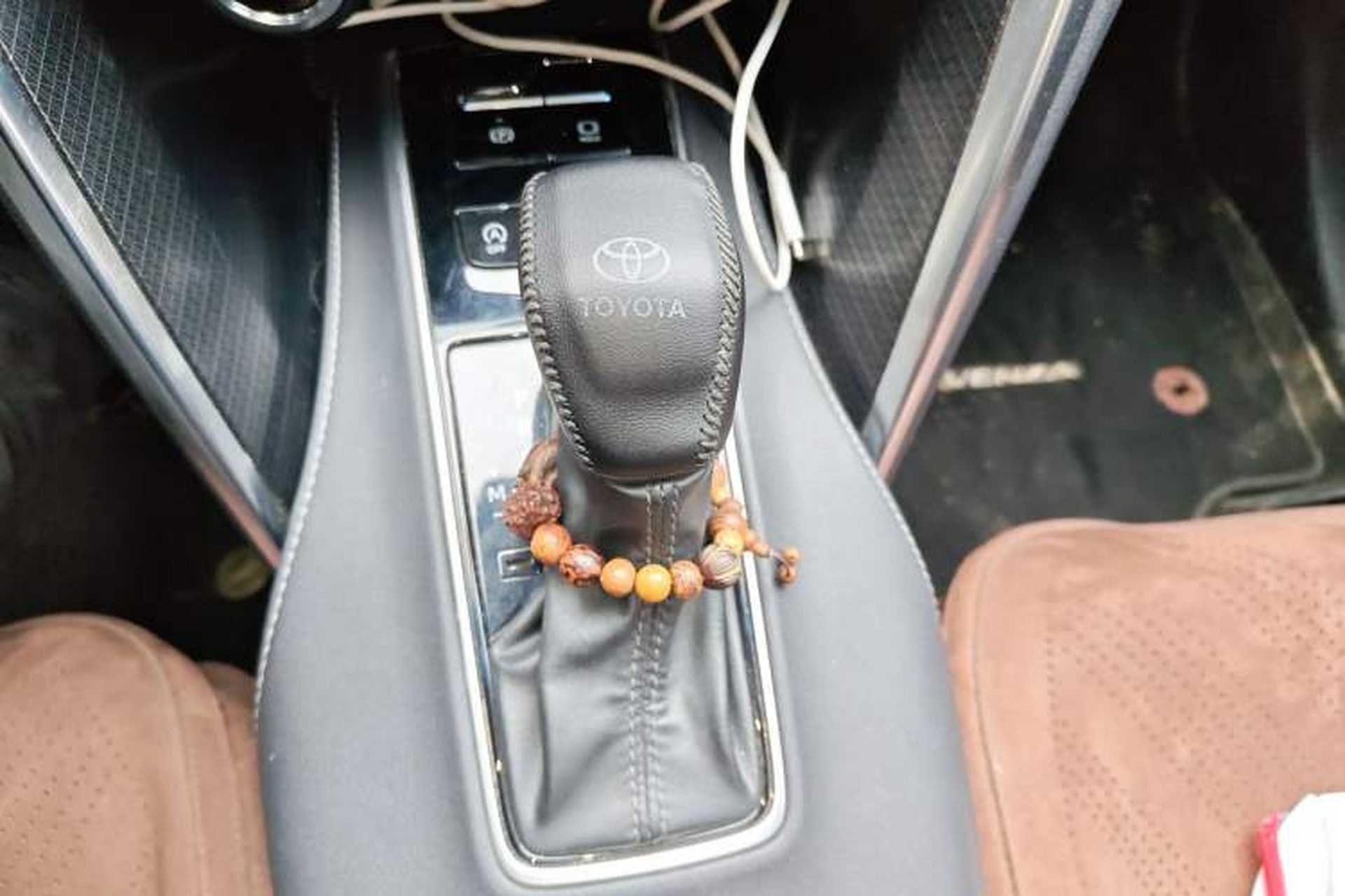 Used Toyota Venza 2024 2.0L CVT Two-Wheel Drive Prestige Edition Gear Lever