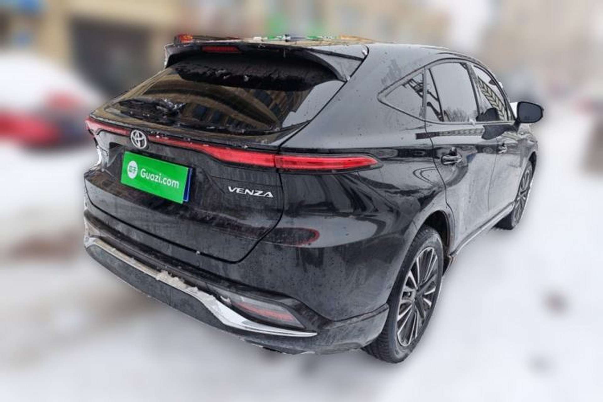 Used Toyota Venza 2024 2.0L CVT Two-Wheel Drive Prestige Edition Rear Right 45 Deg