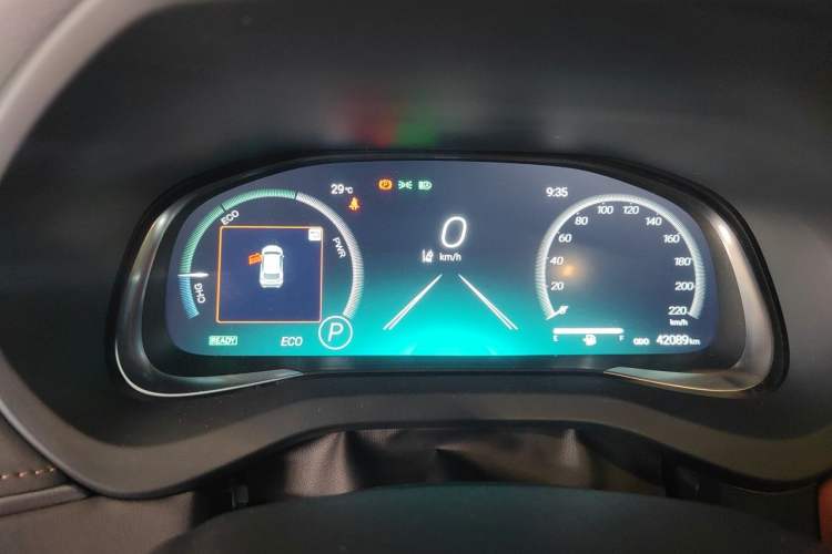 Used Toyota Venza 2024 2.5L Smart e-Power Dual-Motor Two-Wheel Drive Luxury Edition Instrument Cluster