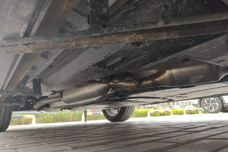 Used Toyota Venza 2024 2.5L Smart Electric Hybrid Dual-Drive Tech Edition Chassis Front Right