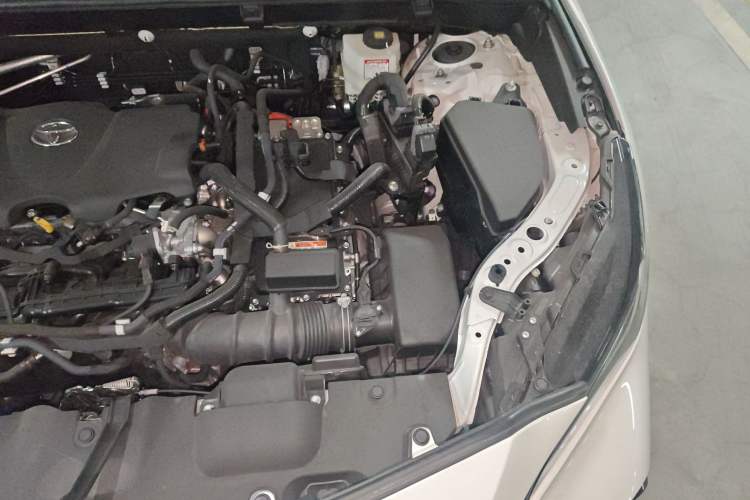 Used Toyota Venza 2024 2.5L Smart Electric Hybrid Dual-Drive Luxury PLUS Edition Engine Bay Left