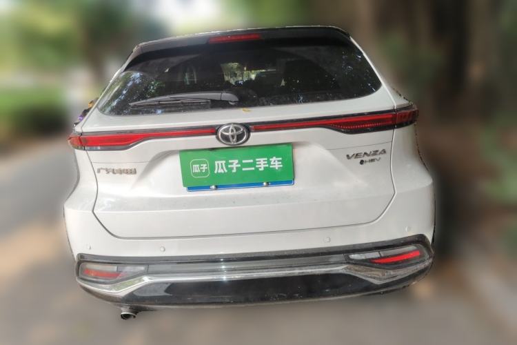 Used Toyota Venza 2024 2.5L Smart e-Power Dual-Motor Two-Wheel Drive Luxury Edition Rear