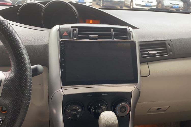 Used Toyota Verso 2014 Starlight 180E CVT Elite Edition Audio And AC Panel