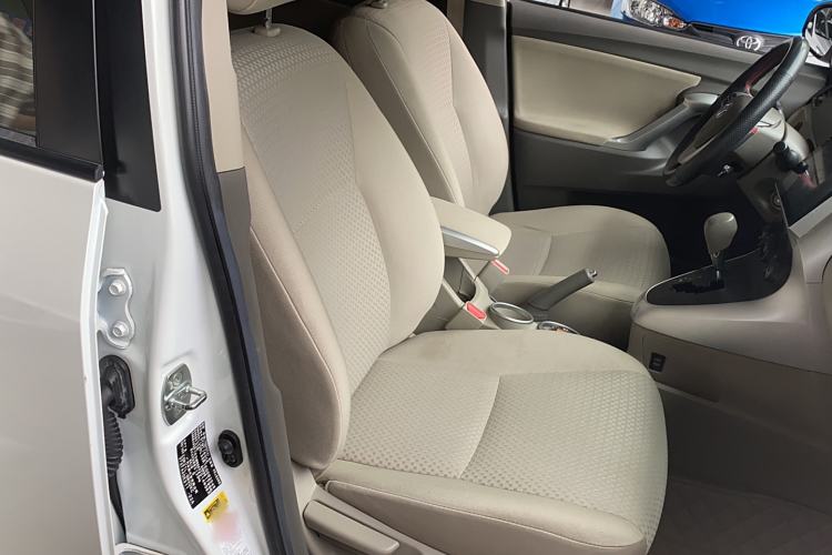 Used Toyota Verso 2014 Starlight 180E CVT Elite Edition Right Front Seat
