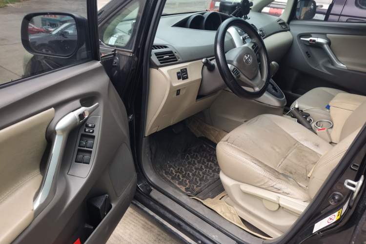 Used Toyota Verso 2011 180E CVT Elite Edition Driver Seat