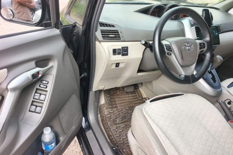 Used Toyota Verso 2011 180E CVT Elite Edition Driver Seat