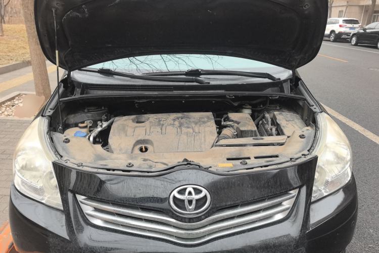 Used Toyota Verso 2011 180G CVT Luxury Edition Engine Bay