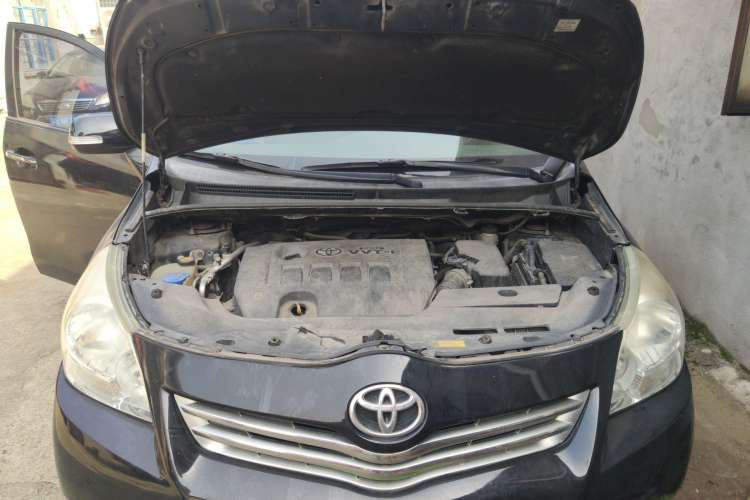 Used Toyota Verso 2011 180E CVT Elite Edition Engine Bay