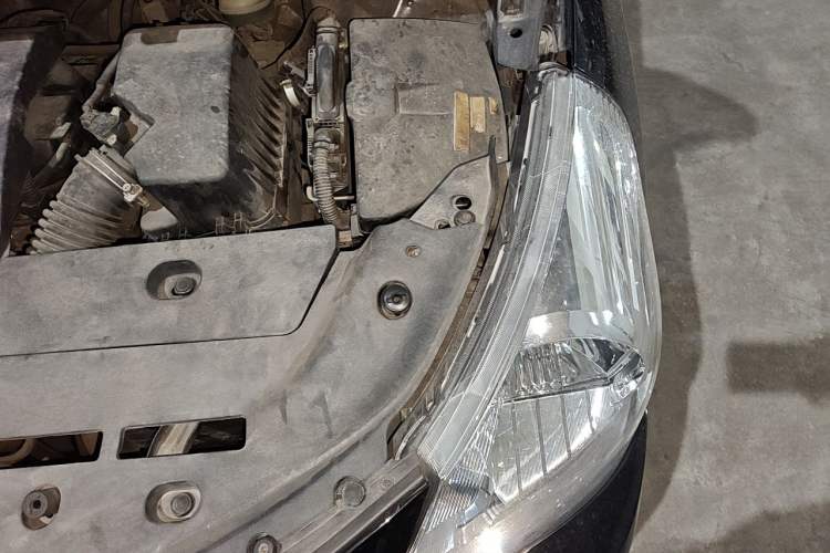 Used Toyota Verso 2011 180E CVT Elite Edition Engine Bay Left