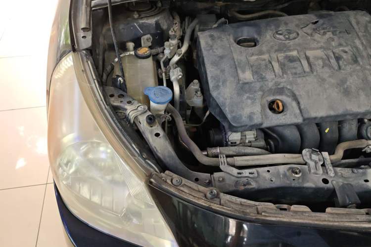 Used Toyota Verso 2011 180E CVT Elite Edition Engine Bay Right