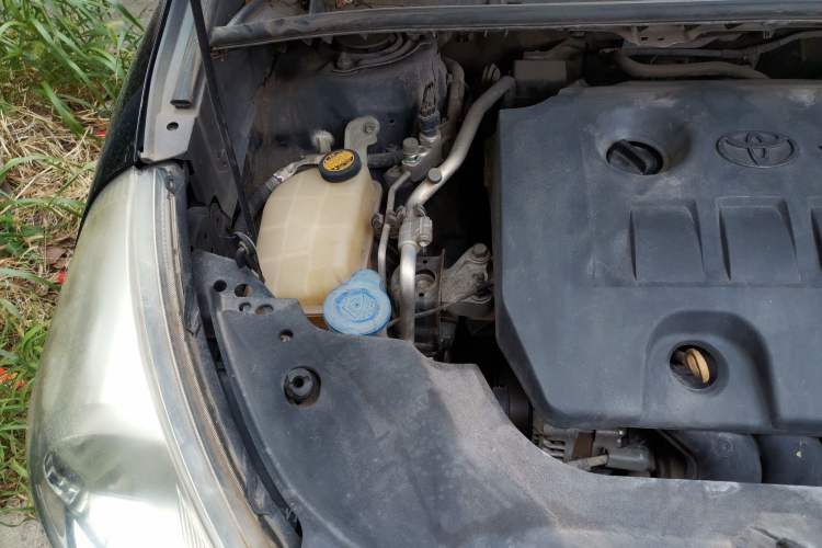 Used Toyota Verso 2011 180E CVT Elite Edition Engine Bay Right