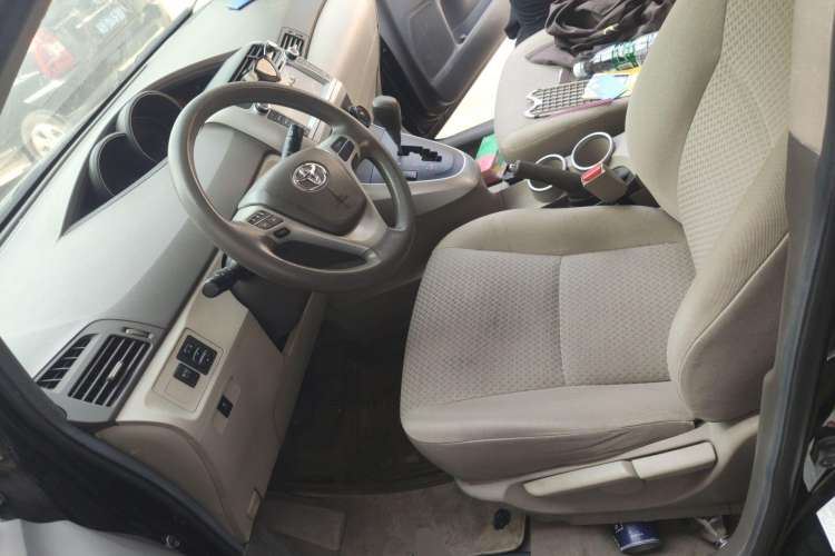 Used Toyota Verso 2011 180E CVT Elite Edition Left Front Seat