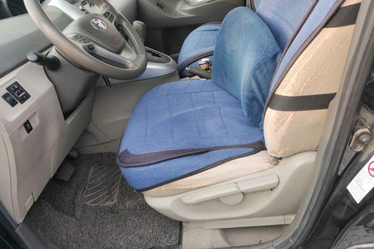 Used Toyota Verso 2011 180E CVT Elite Edition Left Front Seat