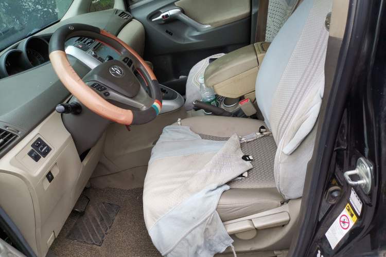 Used Toyota Verso 2011 180E CVT Elite Edition Left Front Seat