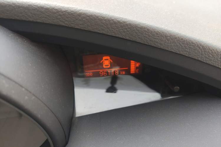 Used Toyota Verso 2011 180E CVT Elite Edition Odometer Close Up