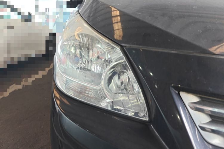 Used Toyota Verso 2011 180G CVT Luxury Edition Right Front Headlight