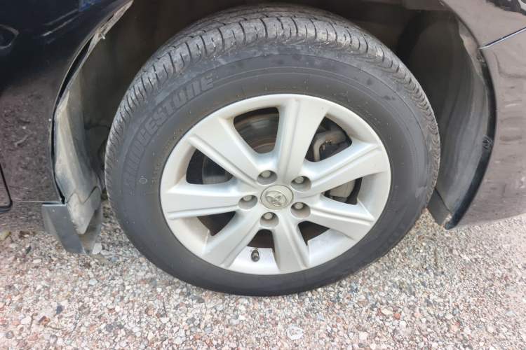 Used Toyota Verso 2011 180E CVT Elite Edition Right Front Wheel Hub