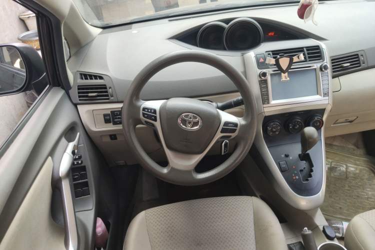Used Toyota Verso 2011 180E CVT Elite Edition Steering Wheel