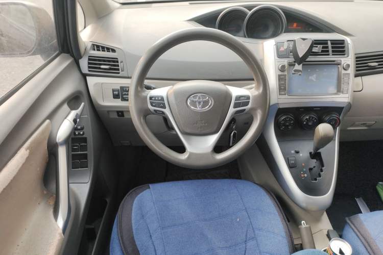 Used Toyota Verso 2011 180E CVT Elite Edition Steering Wheel