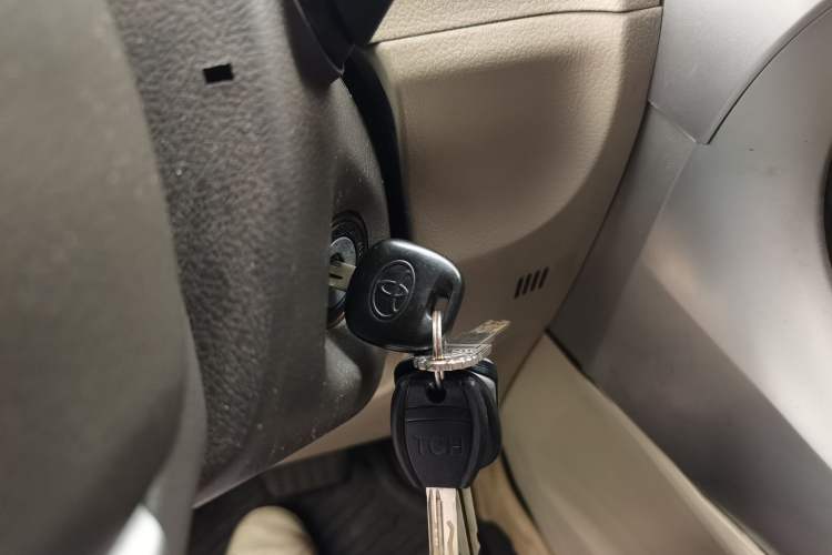 Used Toyota Verso 2011 180E CVT Elite Edition Vehicle Key