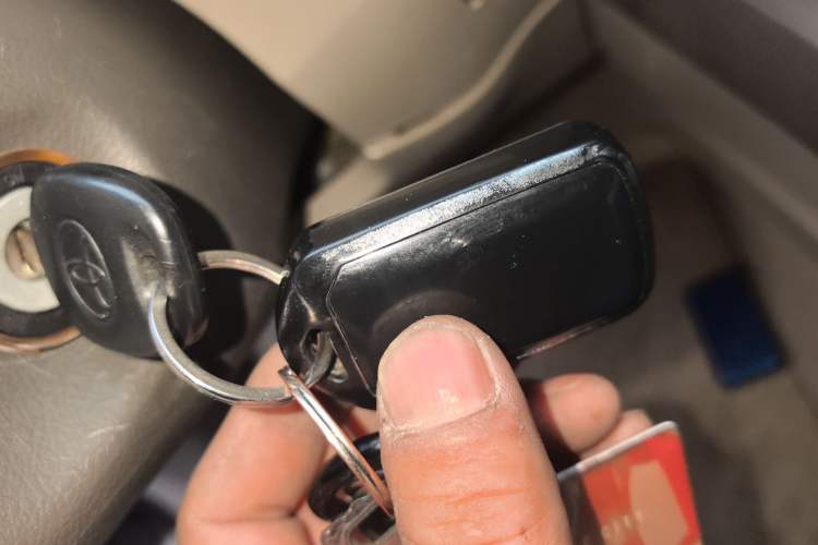 Used Toyota Verso 2011 180G CVT Luxury Edition Vehicle Key